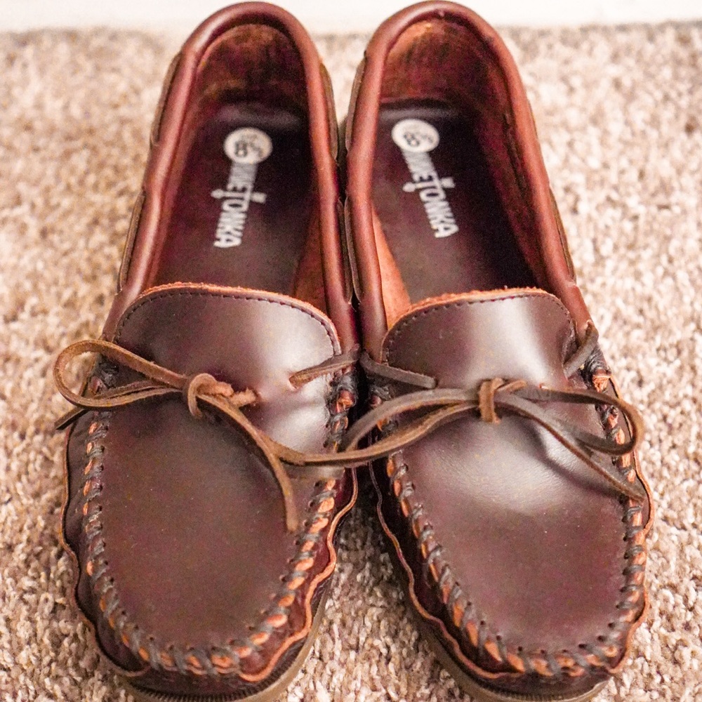 NWOT Minnetonka Men’s Dark Brown Classic Driver Moccasins Size 8.5